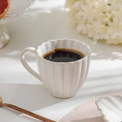 Scallop Tea Cup – Ivory
